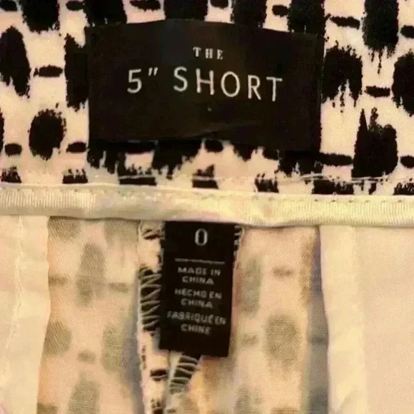 White House Black Market Abstract Print Shorts - Picture 4 of 15